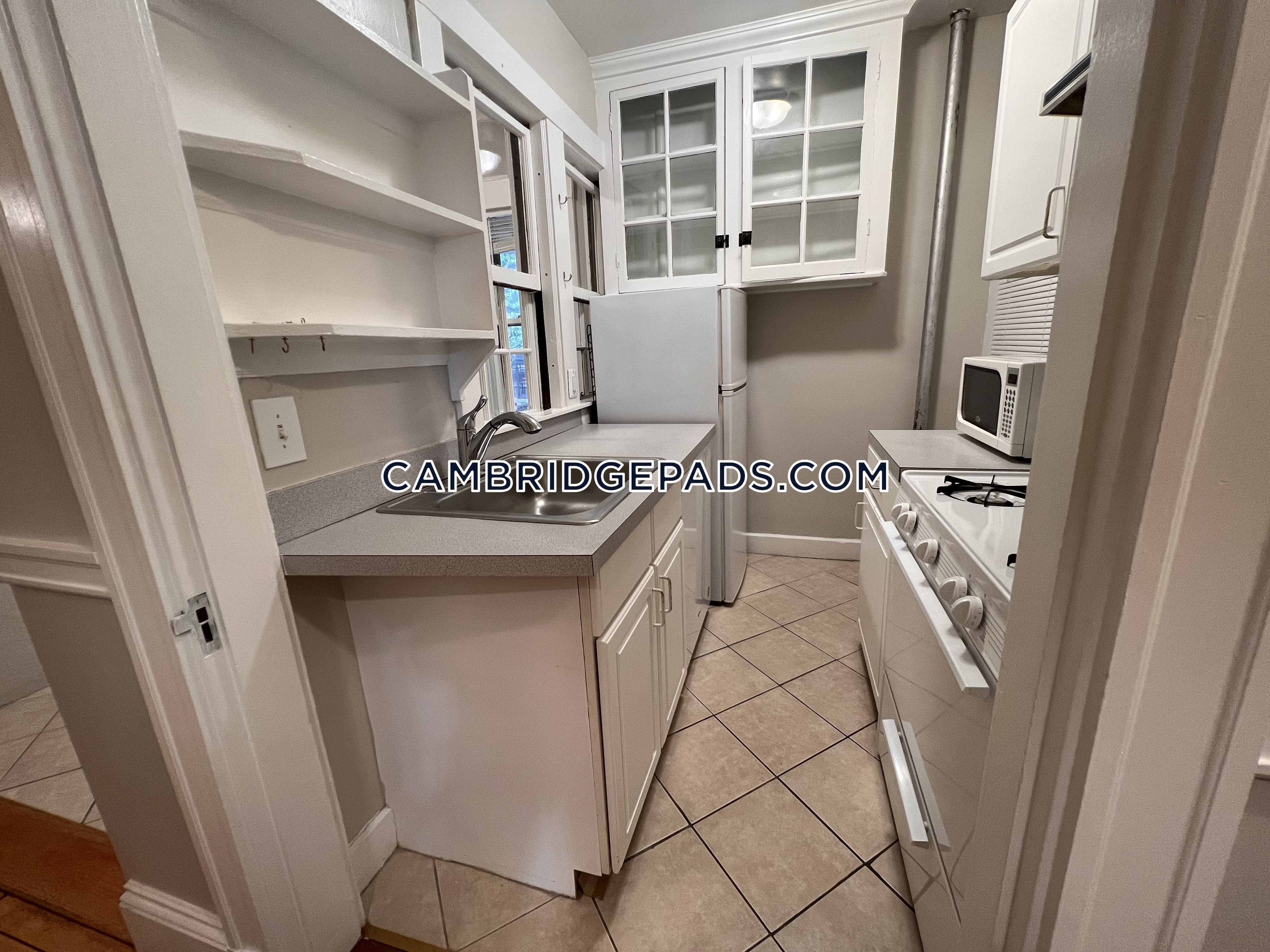2 bed, 1 bath apartment for rent at 13 Story St Unit U8, Harvard Square