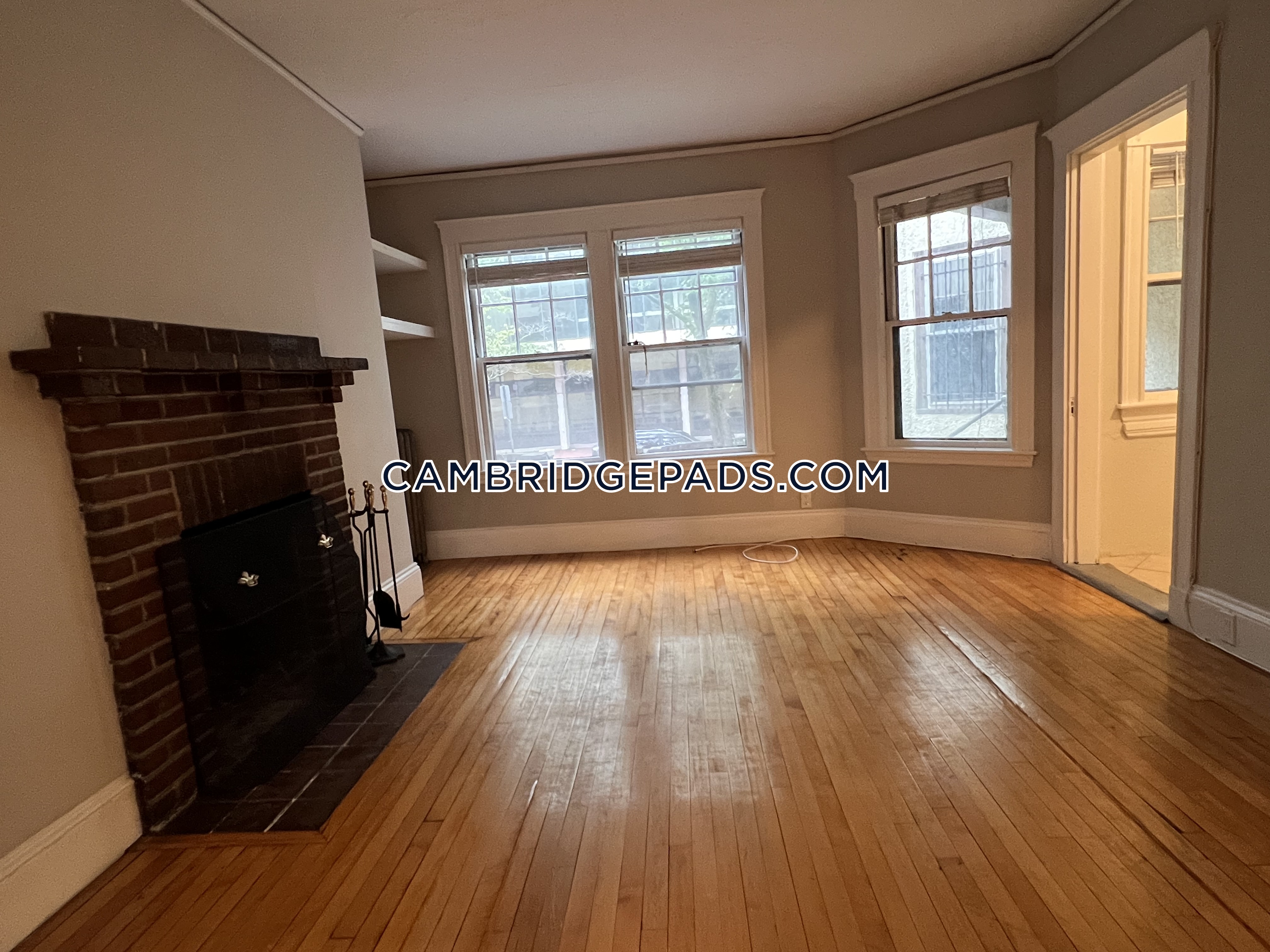 2 bed, 1 bath apartment for rent at 13 Story St Unit U8, Harvard Square — photo 2 of 8