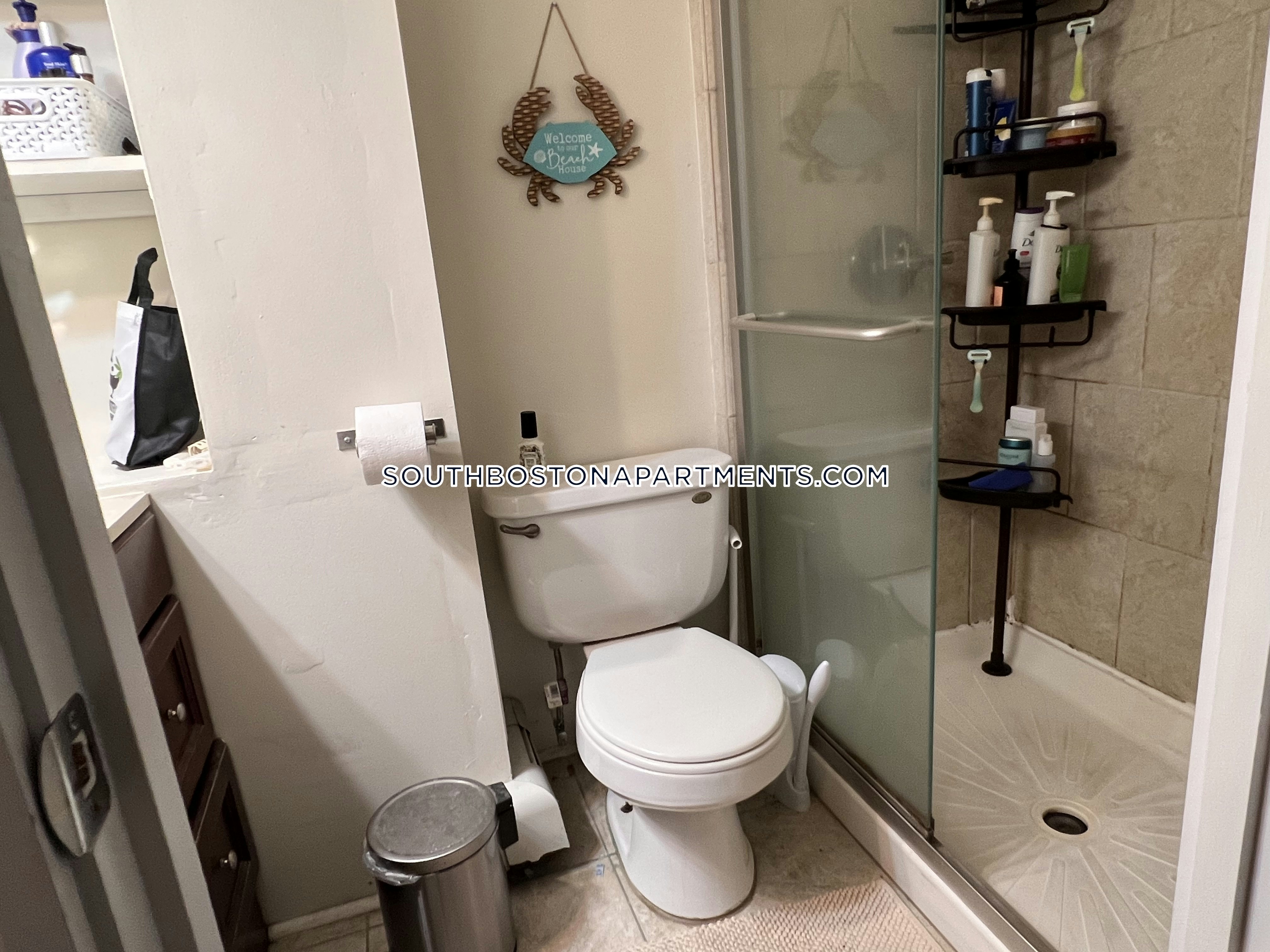 3 bed, 1 bath apartment for rent at 6 Hart Unit 5, South Boston — photo 14 of 15