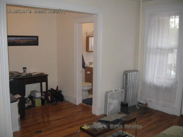 1 bed, 1 bath apartment for rent at 26 Commonwealth Ter Unit 6B, Brighton — photo 5 of 7