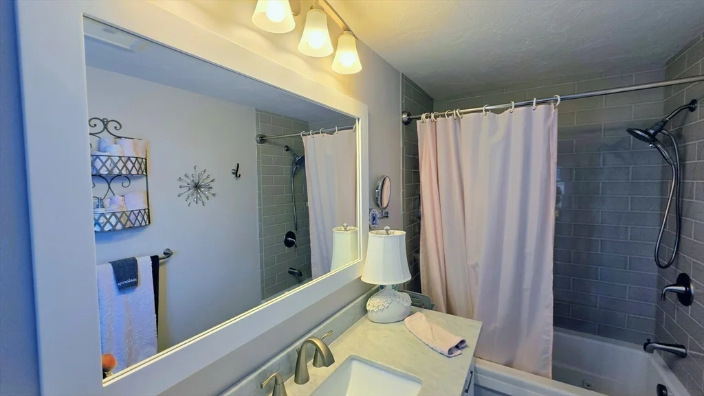 533 Prospect St, West Boylston