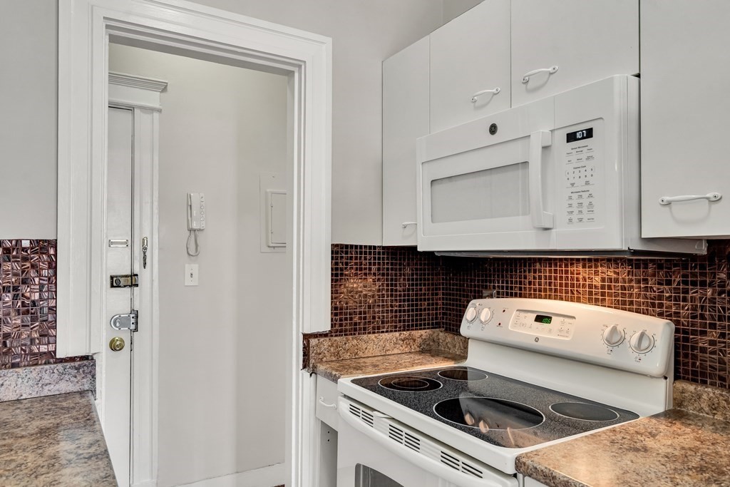 1625 Commonwealth Ave, Brighton