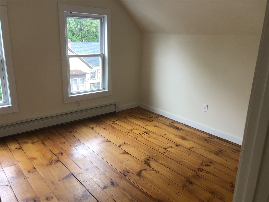 66 Pacific St, Fitchburg