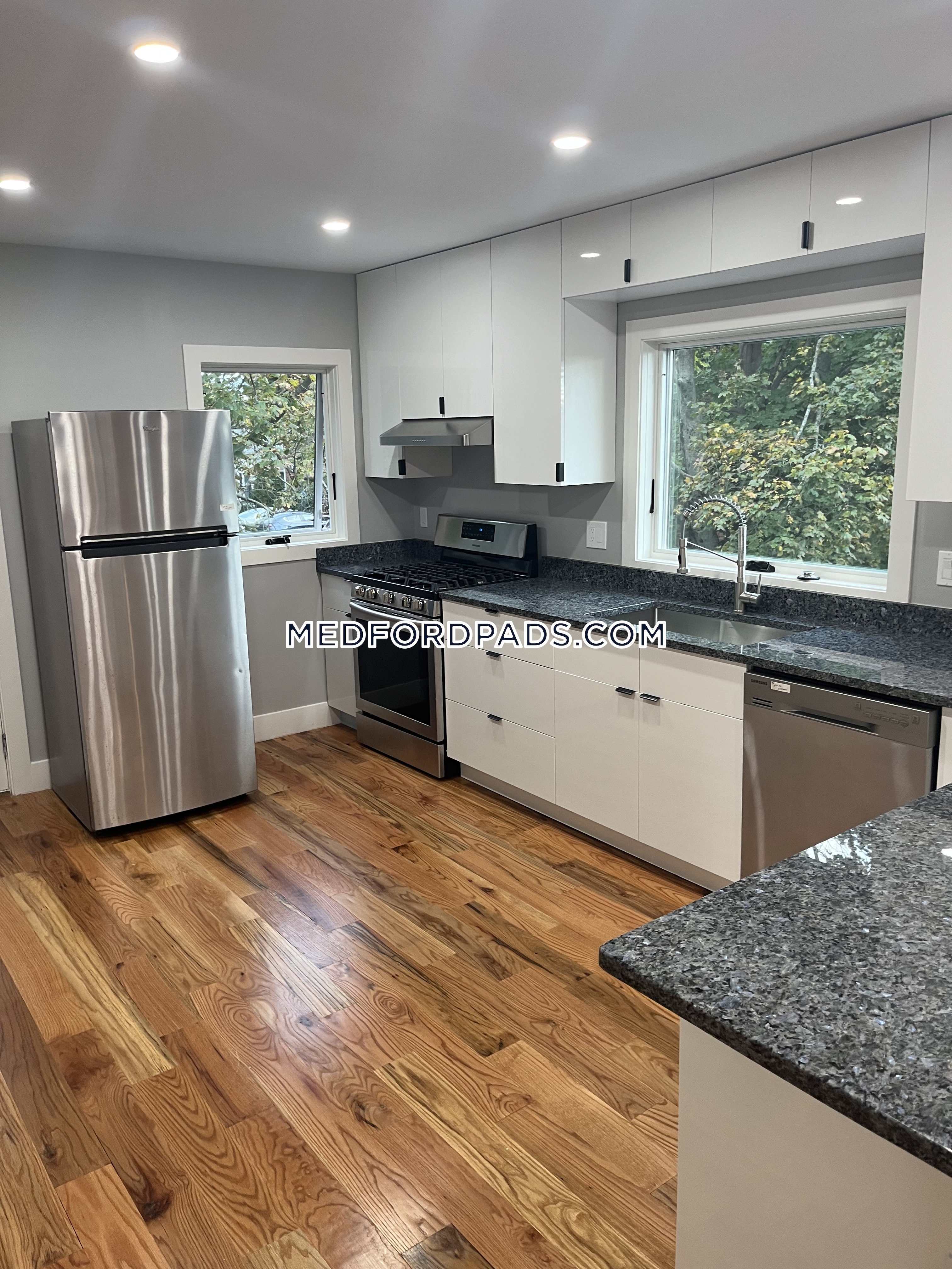 4 bed, 2.5 bath apartment for rent at 258 Main Unit U2, Magoun Square — photo 2 of 20