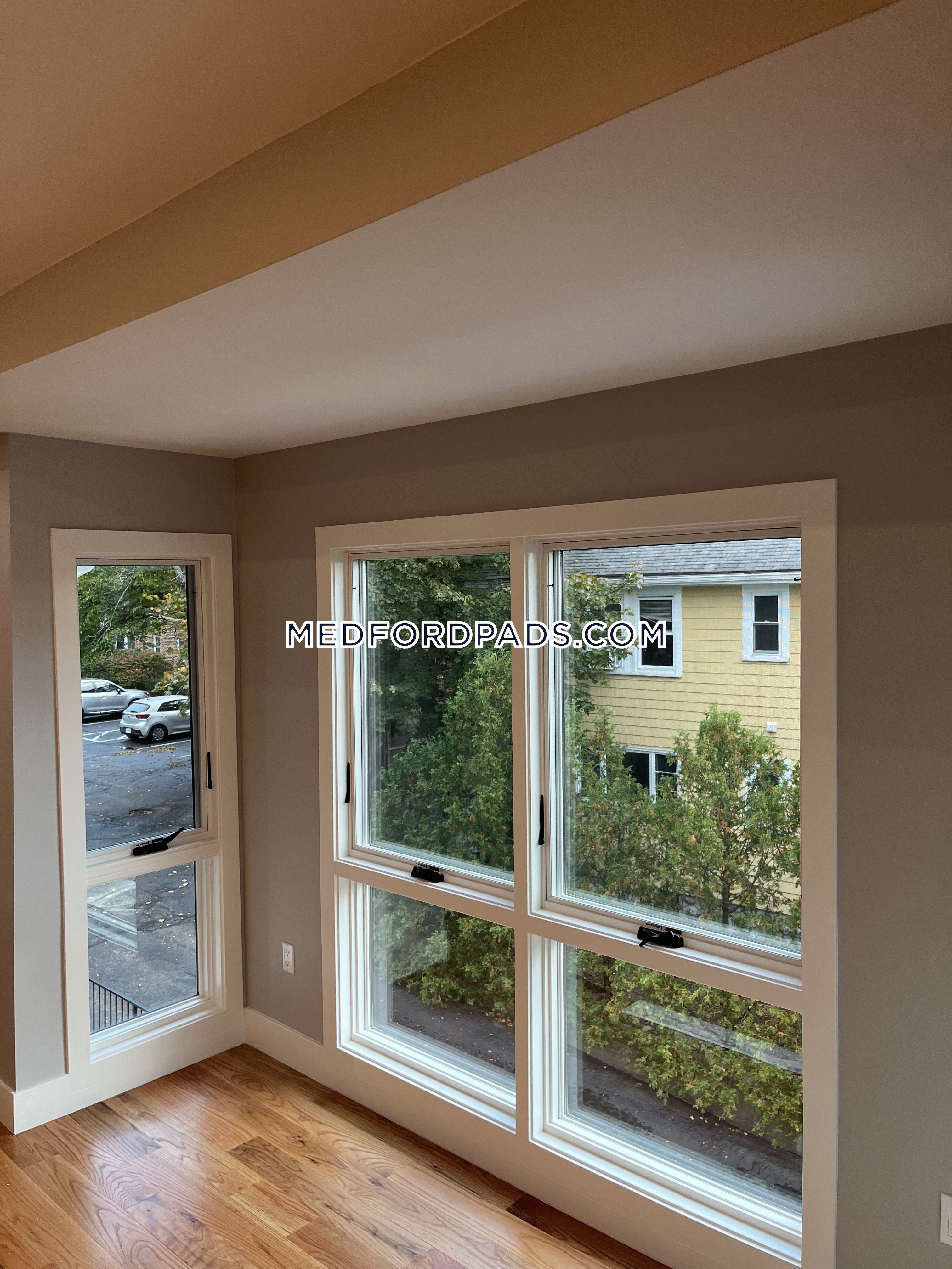 4 bed, 2.5 bath apartment for rent at 258 Main Unit U2, Magoun Square — photo 4 of 20