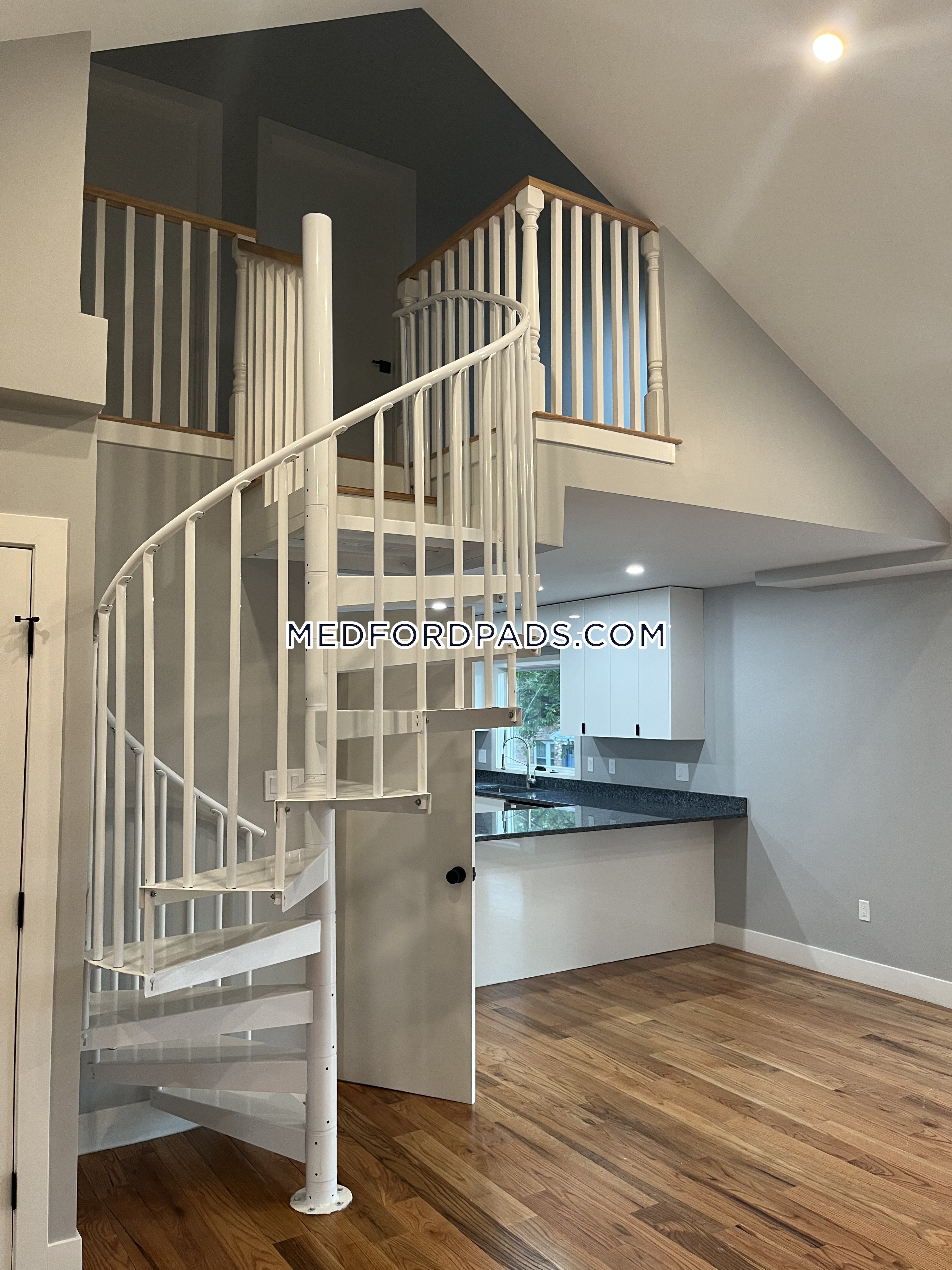 4 bed, 2.5 bath apartment for rent at 258 Main Unit U2, Magoun Square — photo 9 of 20