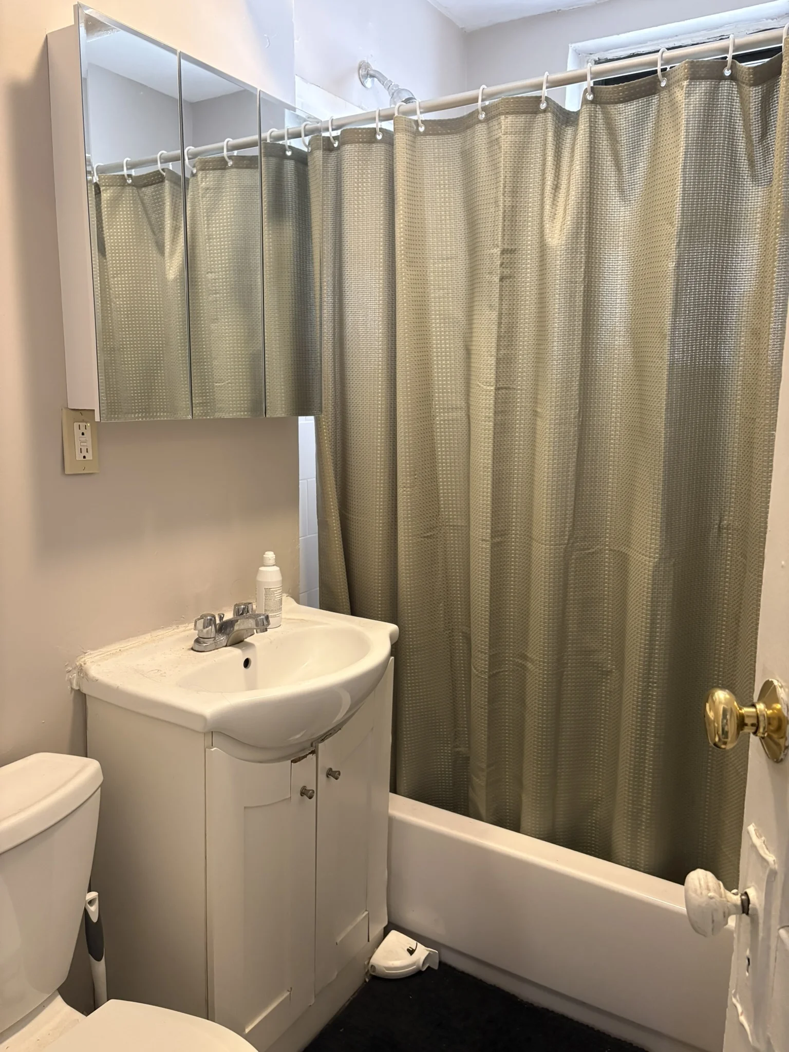 1056 Commonwealth Ave, Brighton