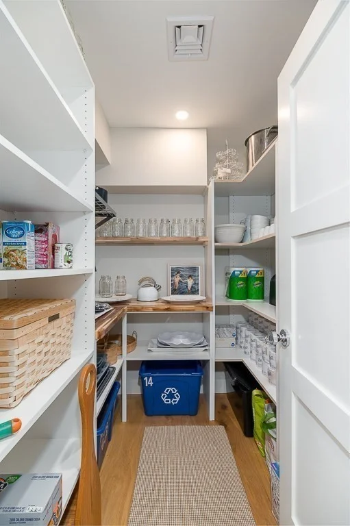 14 Sunset Point Rd, Lanesville