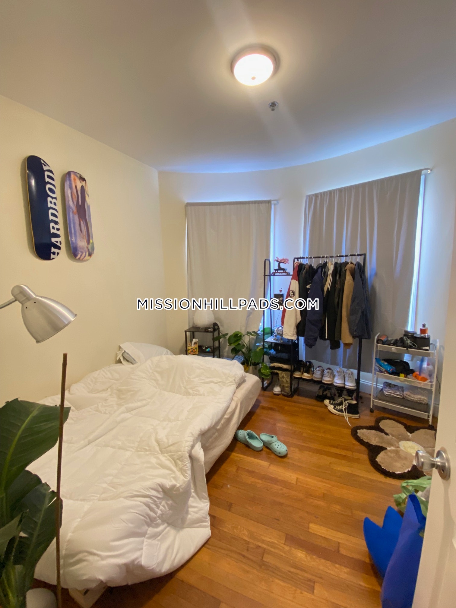3 bed, 2 bath apartment for rent at 830 Huntington Ave Unit 1, Mission Hill — photo 12 of 23