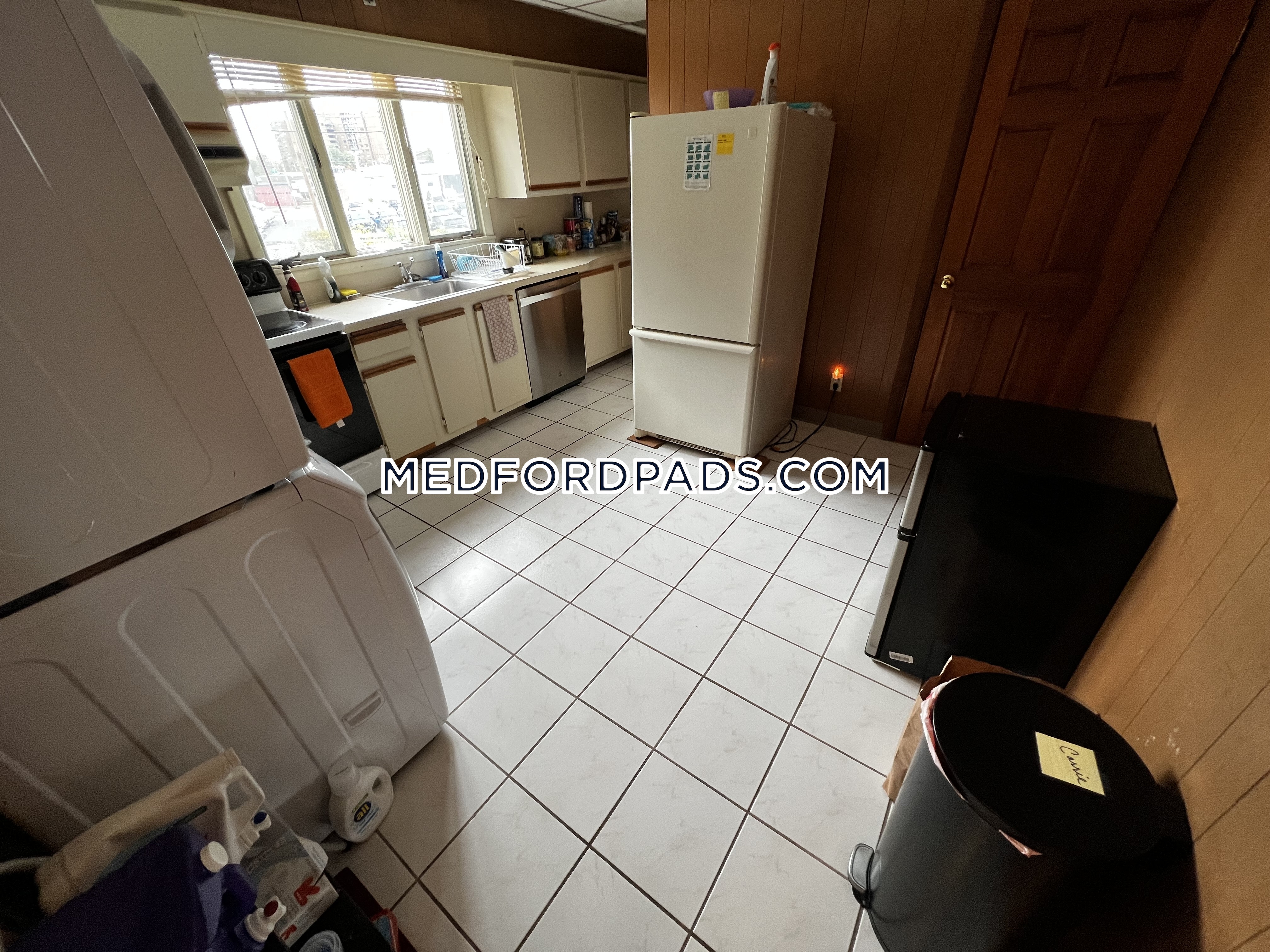 4 bed, 1 bath apartment for rent at 166 Main St Unit 2, Tufts University — photo 10 of 12
