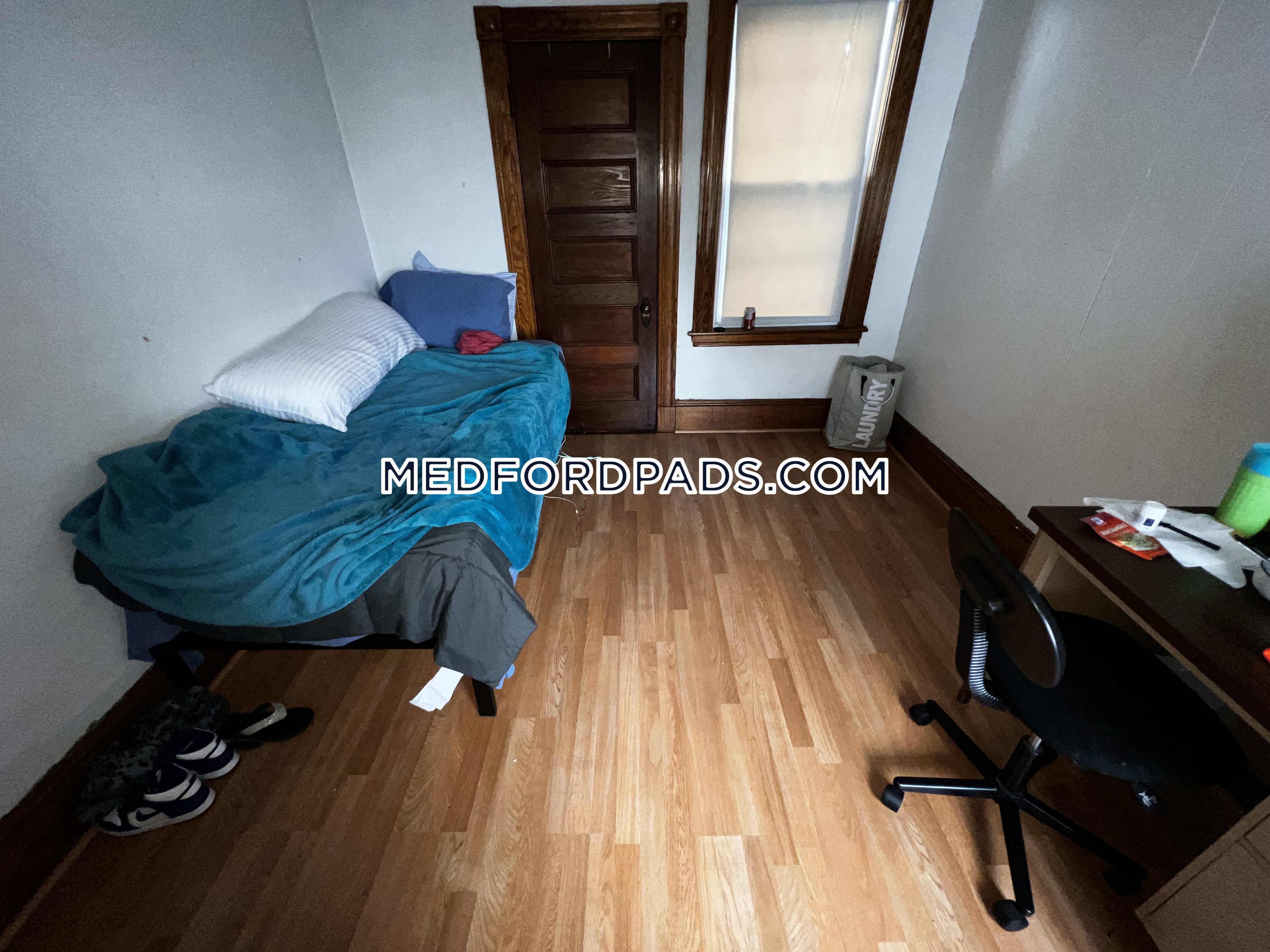 4 bed, 1 bath apartment for rent at 166 Main St Unit 2, Tufts University — photo 9 of 12