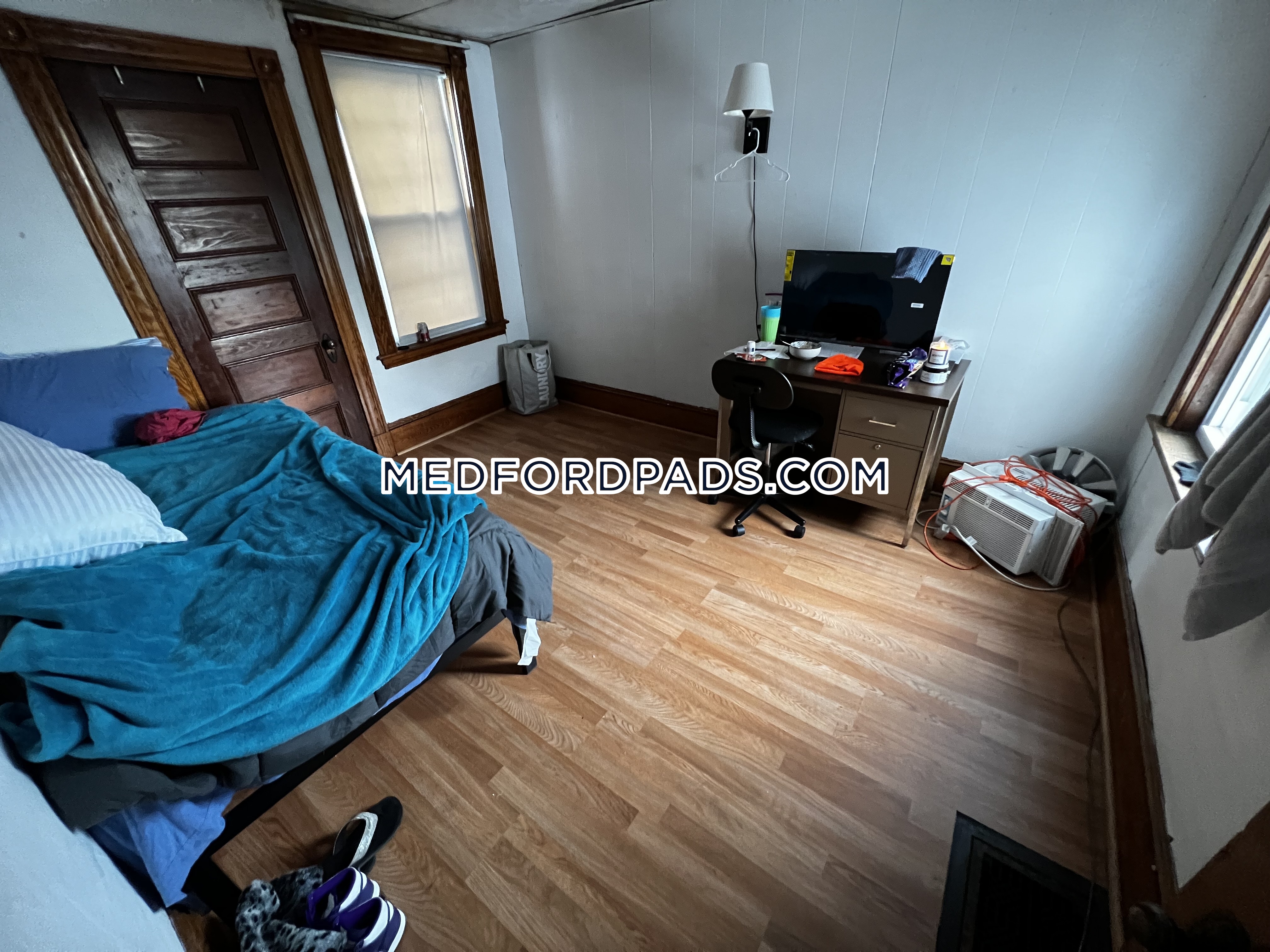 4 bed, 1 bath apartment for rent at 166 Main St Unit 2, Tufts University — photo 4 of 12