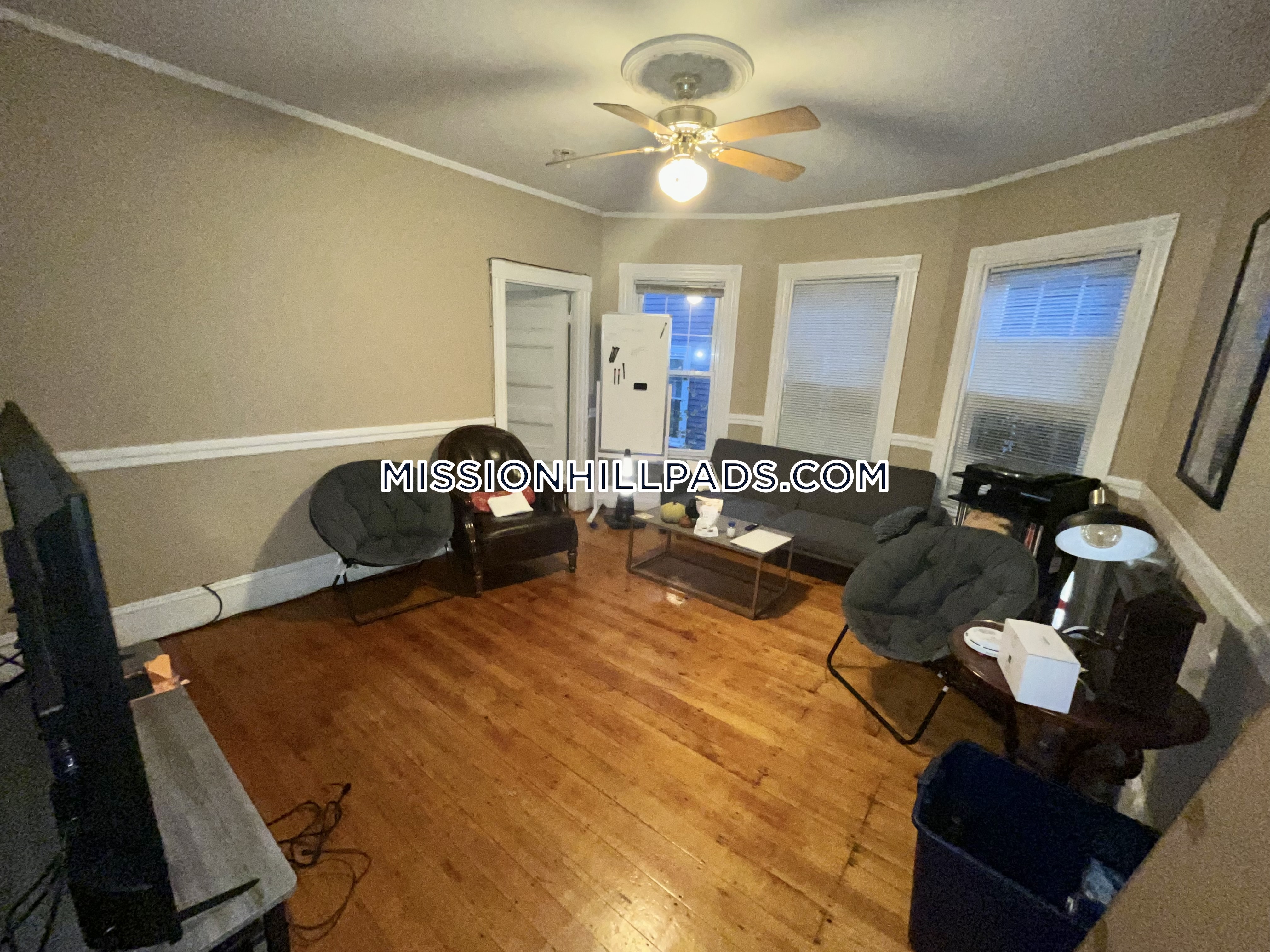 4 bed, 1 bath apartment for rent at 67 Hillside St Unit 2, Mission Hill — photo 18 of 28