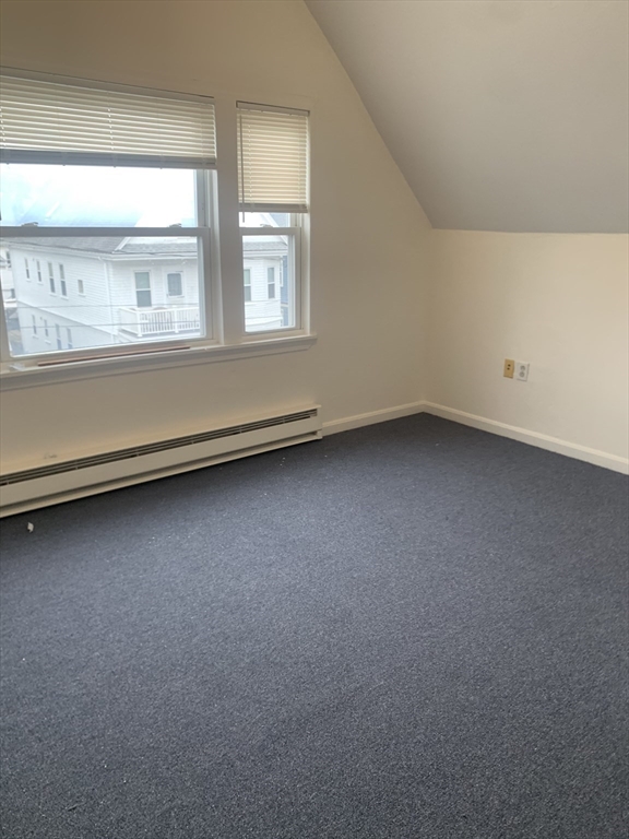 40 Brackett St, Oak Square