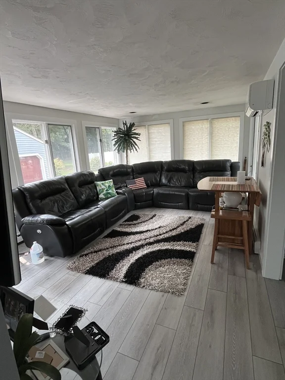 434 Circuit St, Hanover