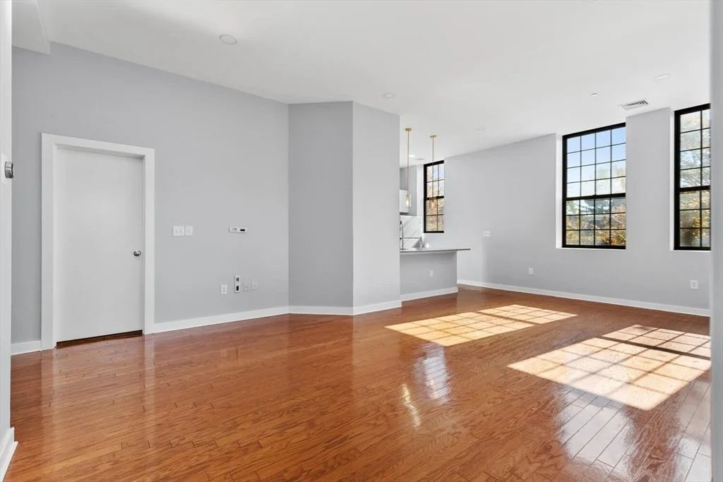 72 Ashland St, Malden