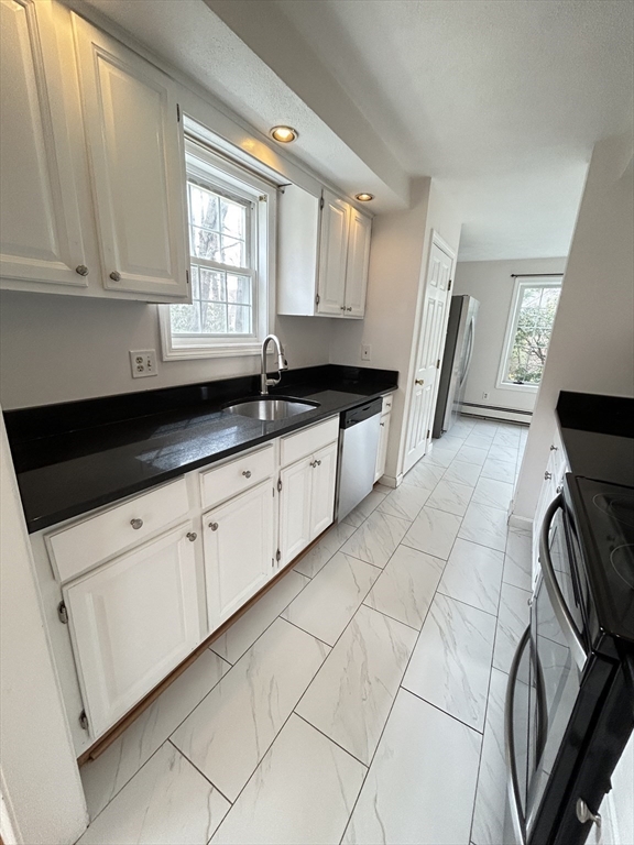 12 Homeward Ln, Natick