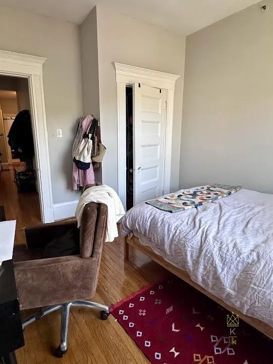 1569 Beacon St, Brookline