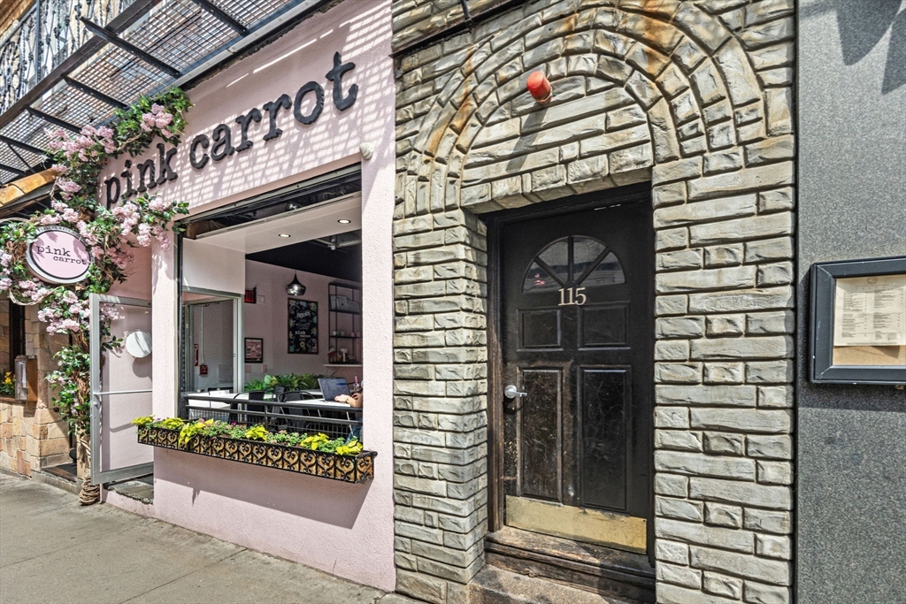 115 Salem St, North End