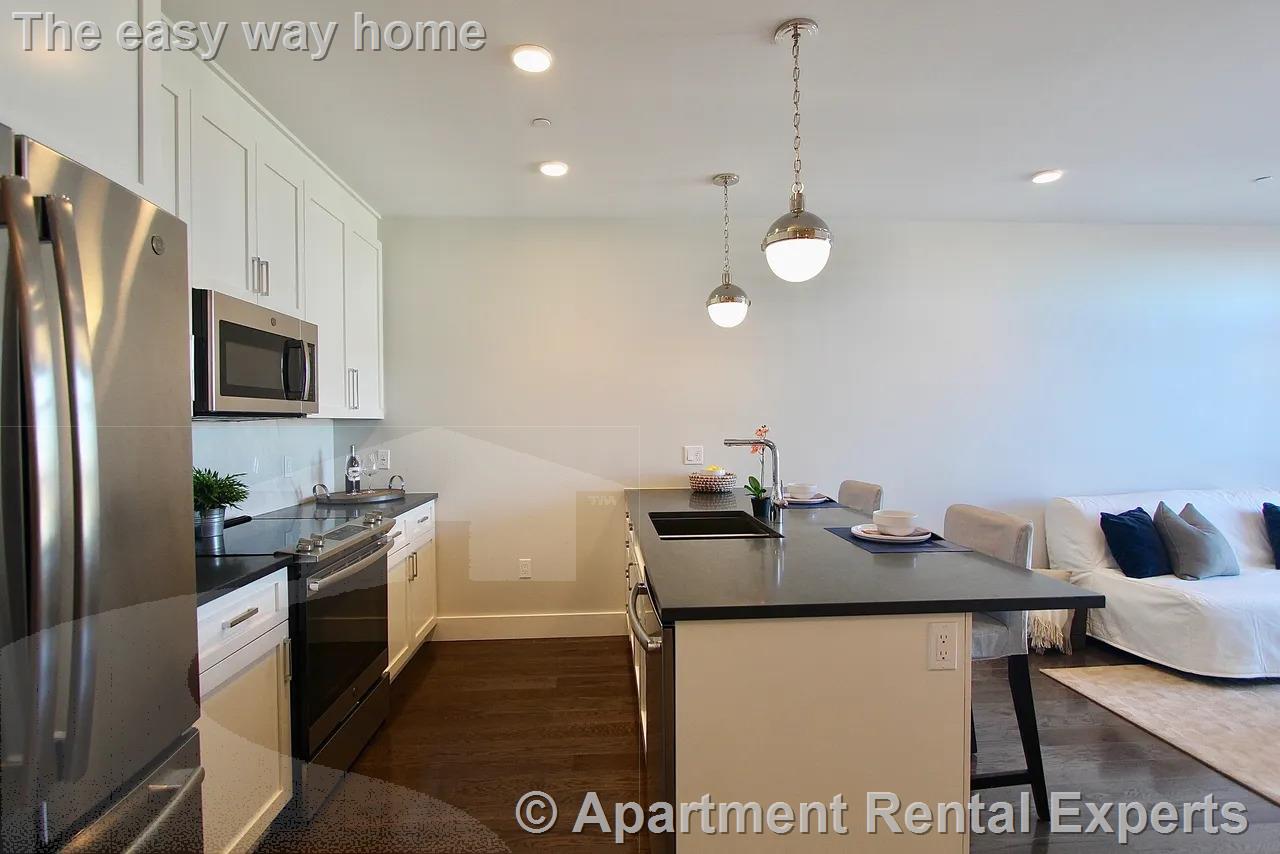 434 Mcgrath Hwy, Prospect Hill