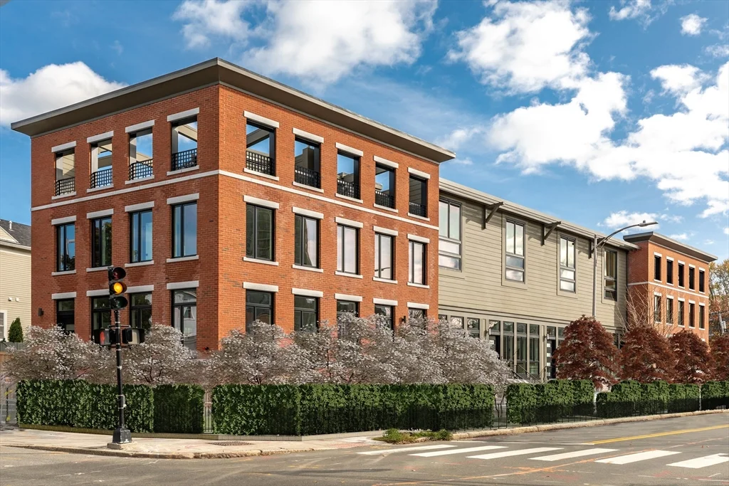 312 Putnam Ave, Cambridgeport