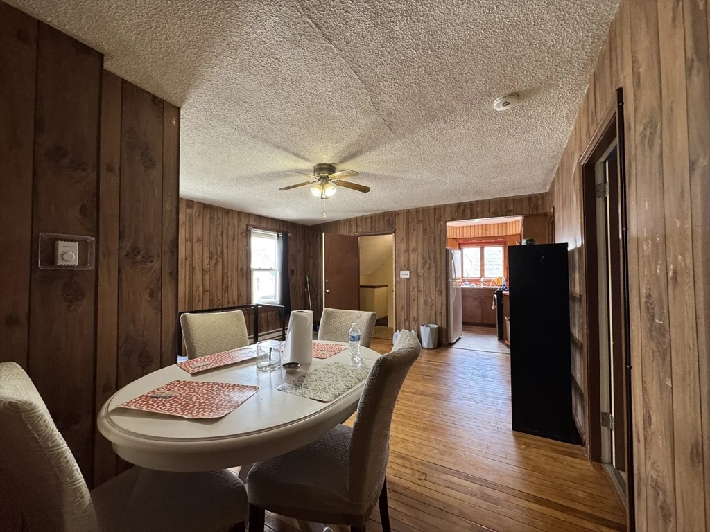 631 Walnut St, Fall River