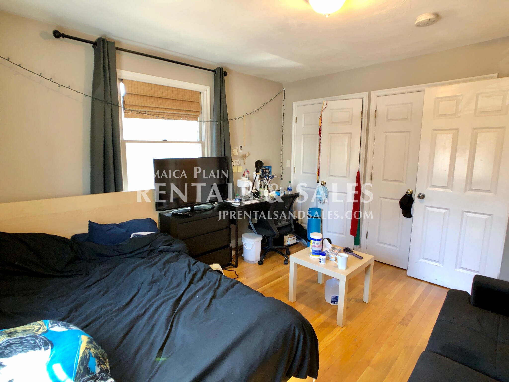 27 Clive St, Jamaica Plain