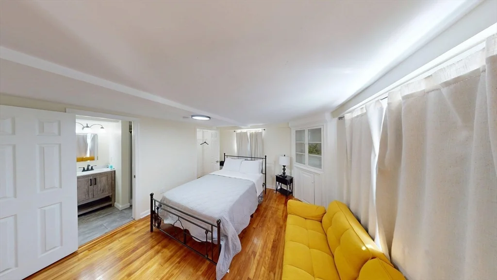 266 Webster St, Worcester