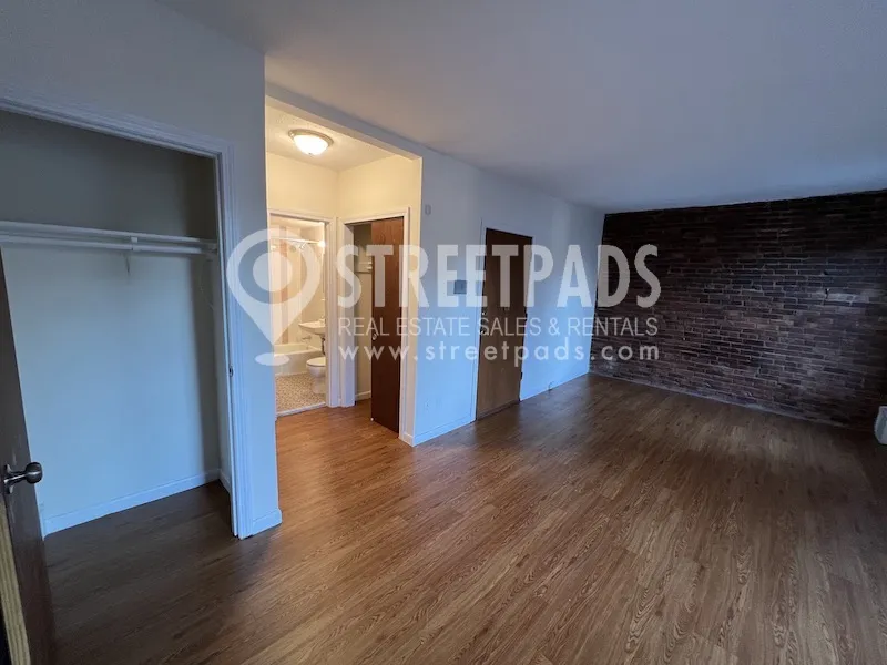 74 South Huntington Ave, Mission Hill