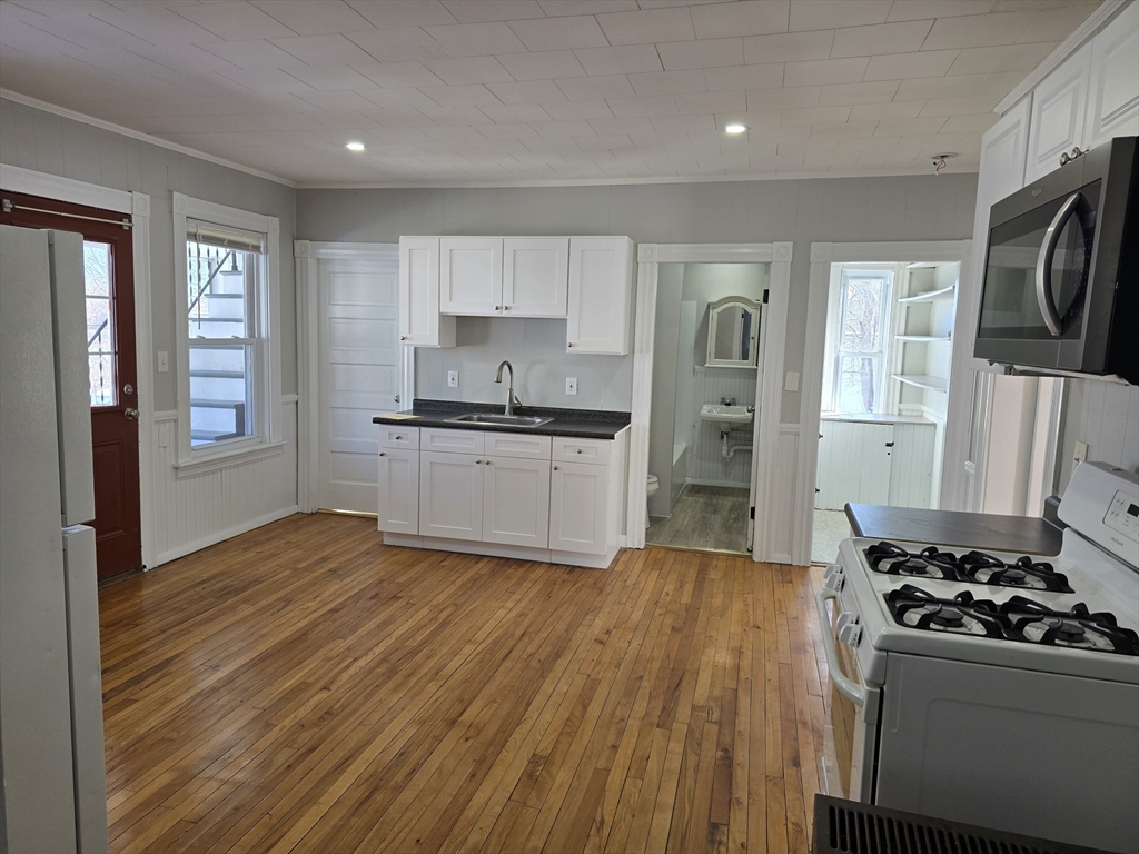 62 Hartford, Fitchburg