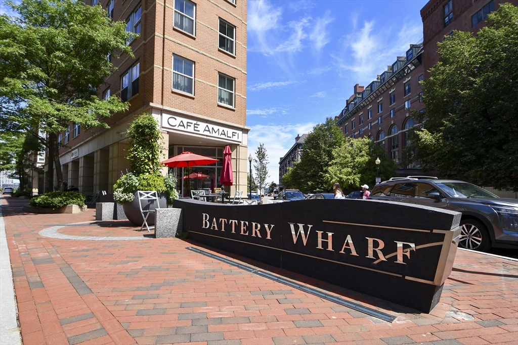 386 Commercial St, North End