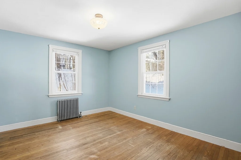 12 Cardinal Rd, Tatnuck