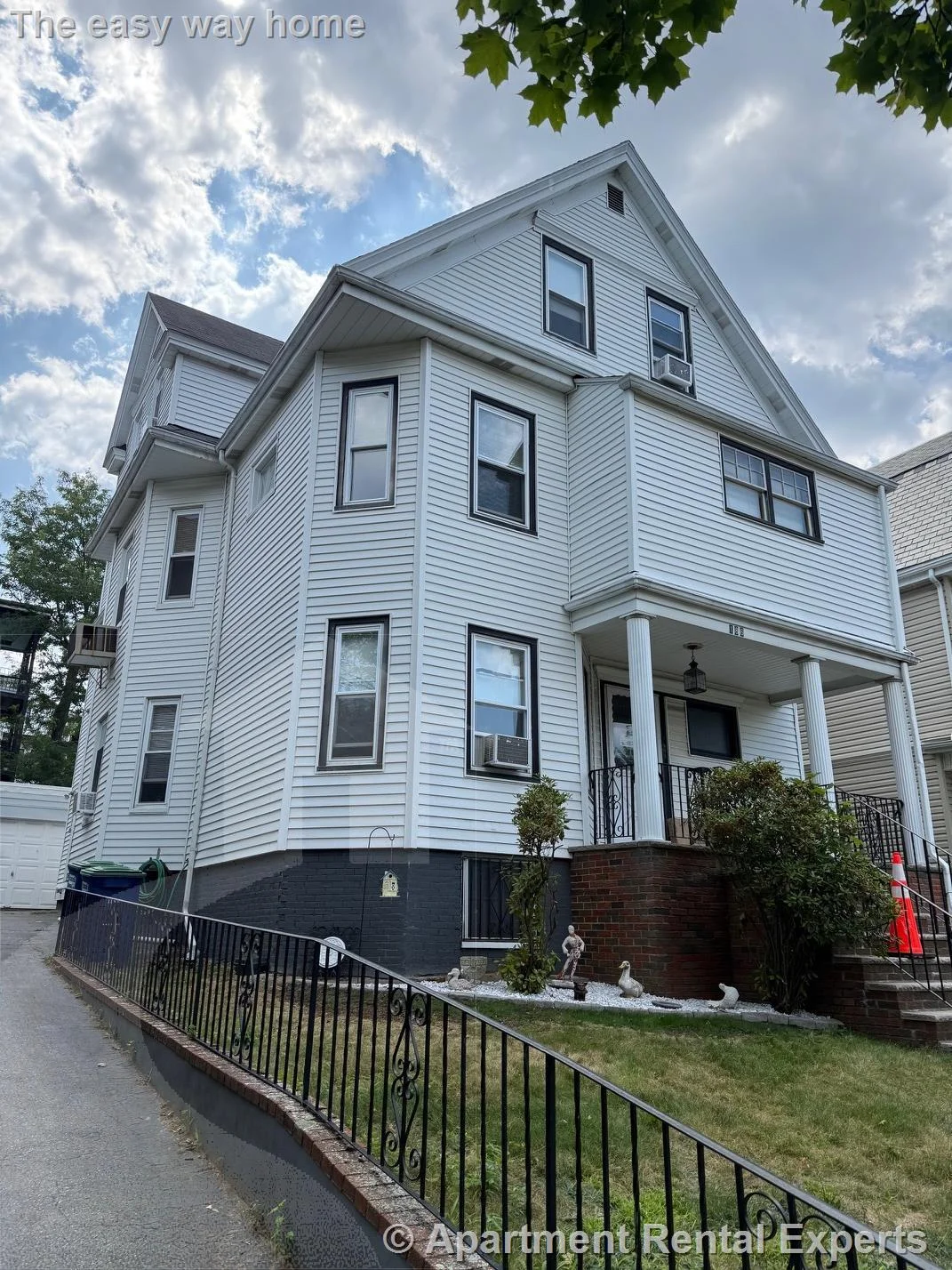 186 Powderhouse Blvd, Teele Square