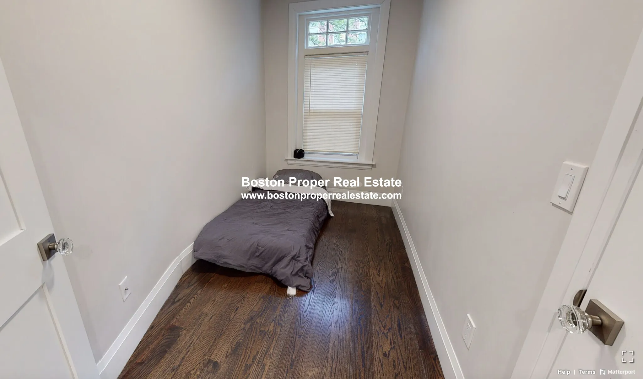7 Strathmore Rd, Brookline