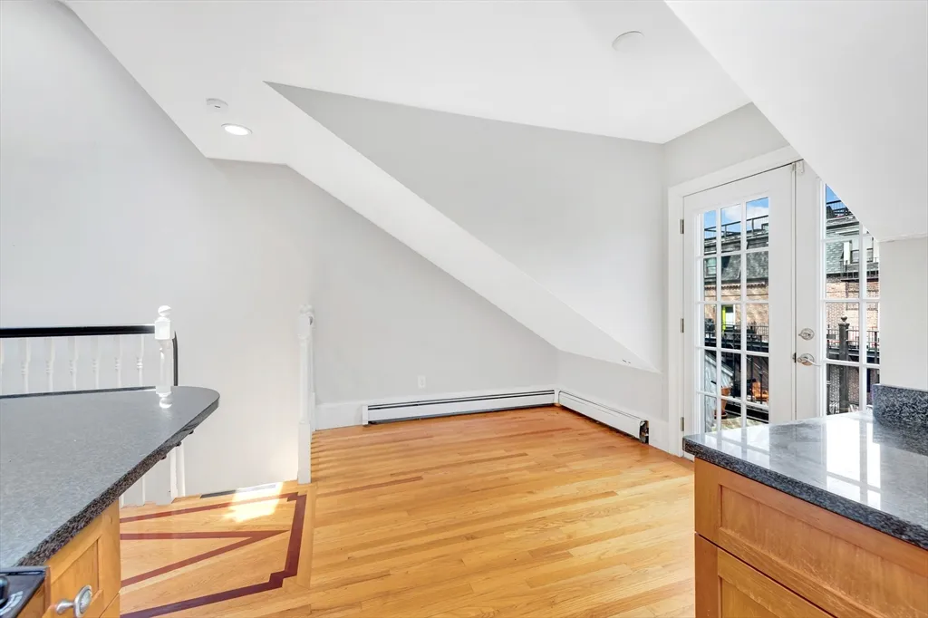 32 East Springfield St, South End