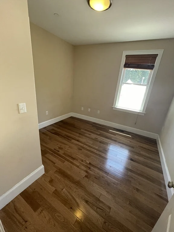 7 Wendell Pl, South Boston