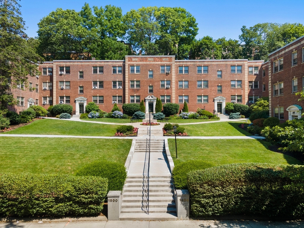 1496 Beacon St, Corey Hill