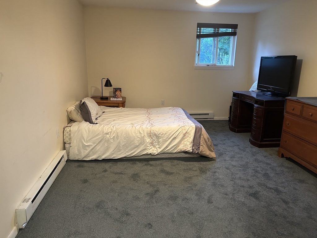 18 Fountain Ln, Weymouth