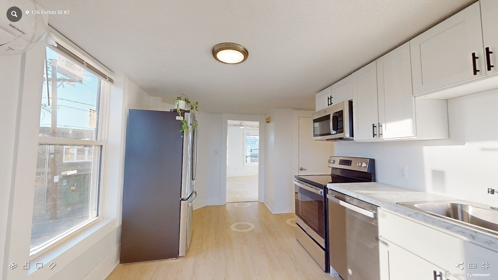 126 Felton St, Waltham