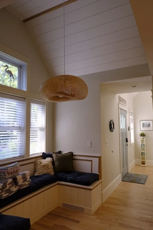 110 Clamshell Cove Rd, Cotuit