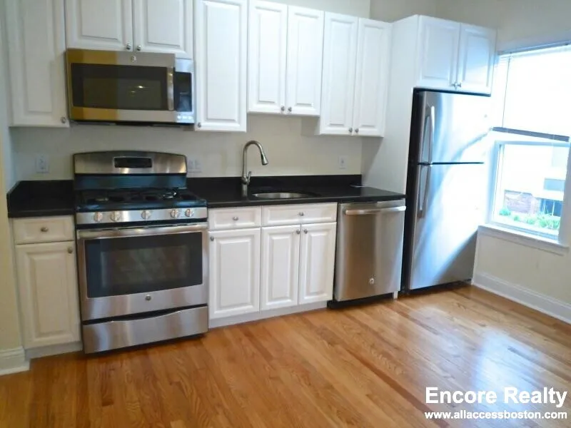 65 Langdon St, Neighborhood Nine