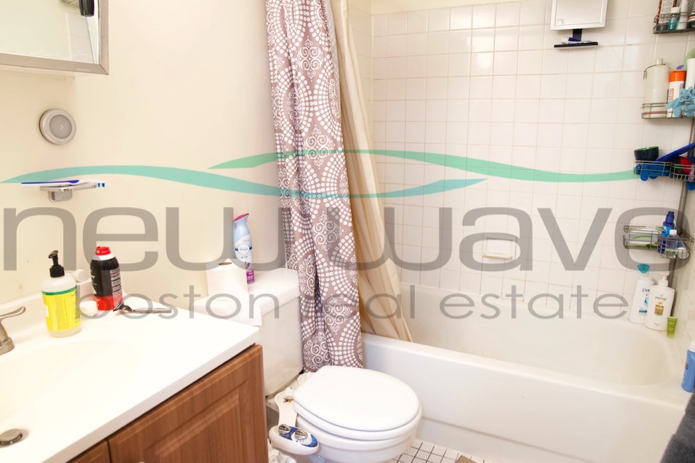 400 Massachusetts Ave, South End