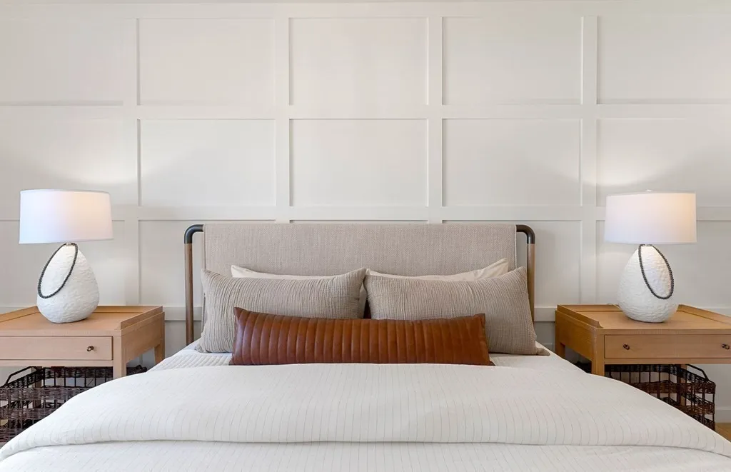 4 Winslow Ln, Grafton