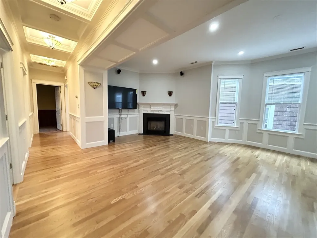 12 Buttonwood, Boston