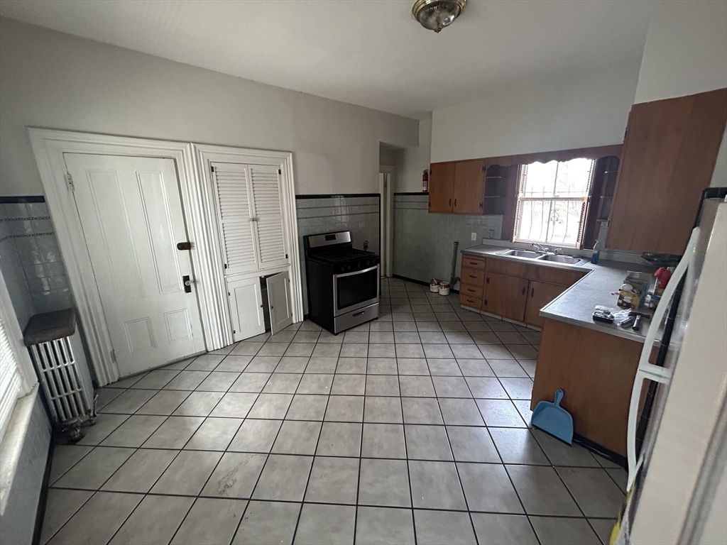 14 Cherry, Somerville