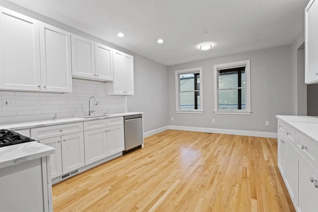 320 W Broadway, South Boston