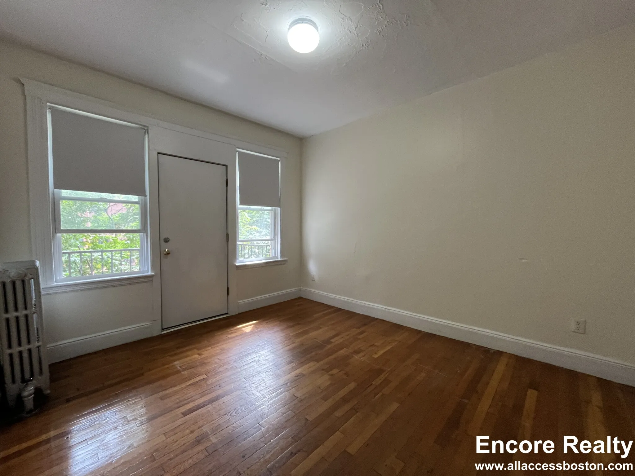 1628 Commonwealth Ave, Brighton