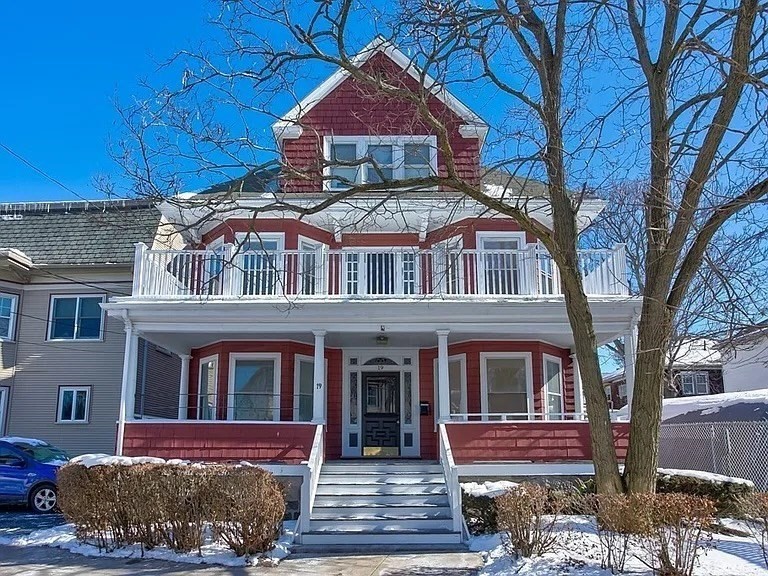 19 Beach Rd, Winthrop