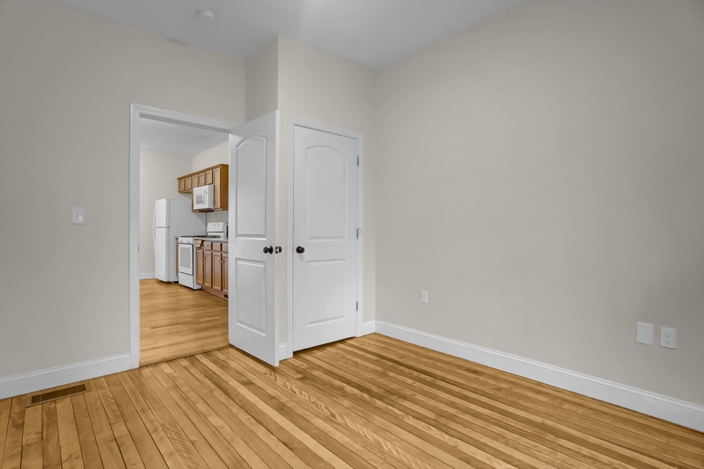 29-33 Highland Ave, Fitchburg