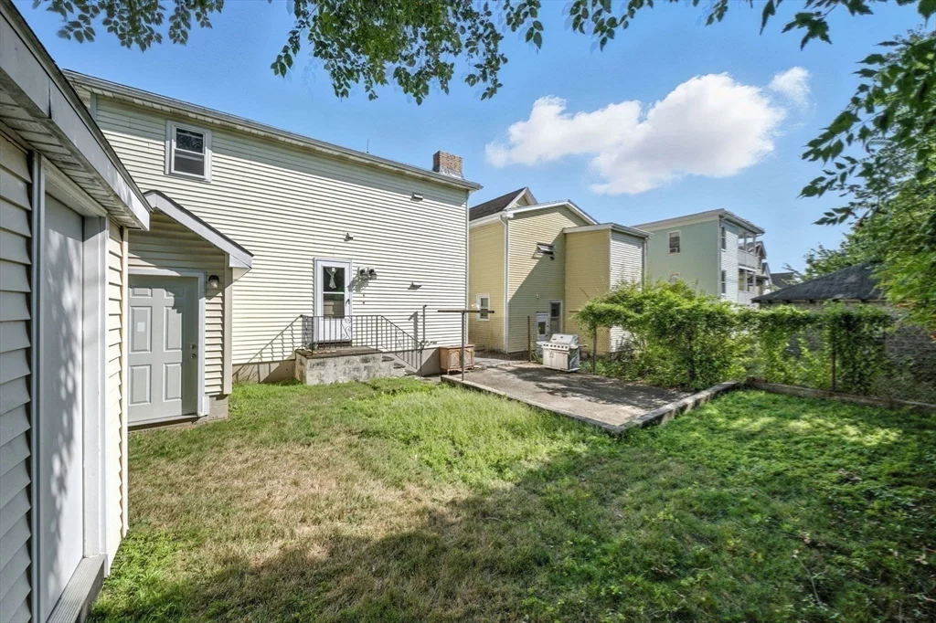 57 Newbury St, Teele Square